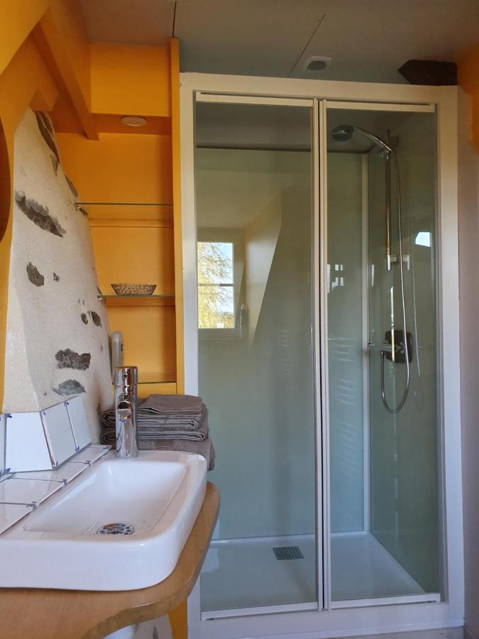 Le Fiege gîte cosy et confort Torchamp Extérieur photo