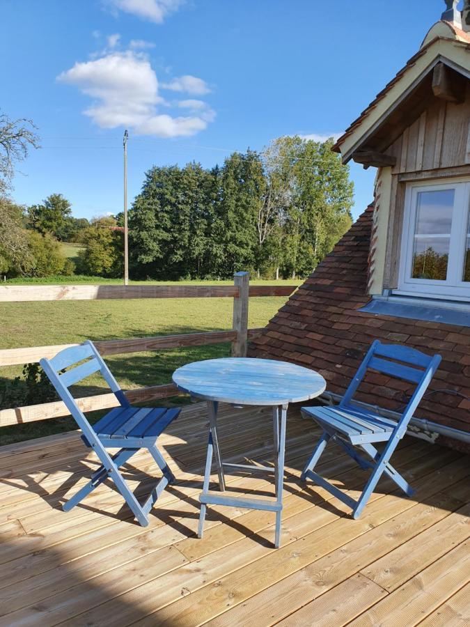 Le Fiege gîte cosy et confort Torchamp Extérieur photo