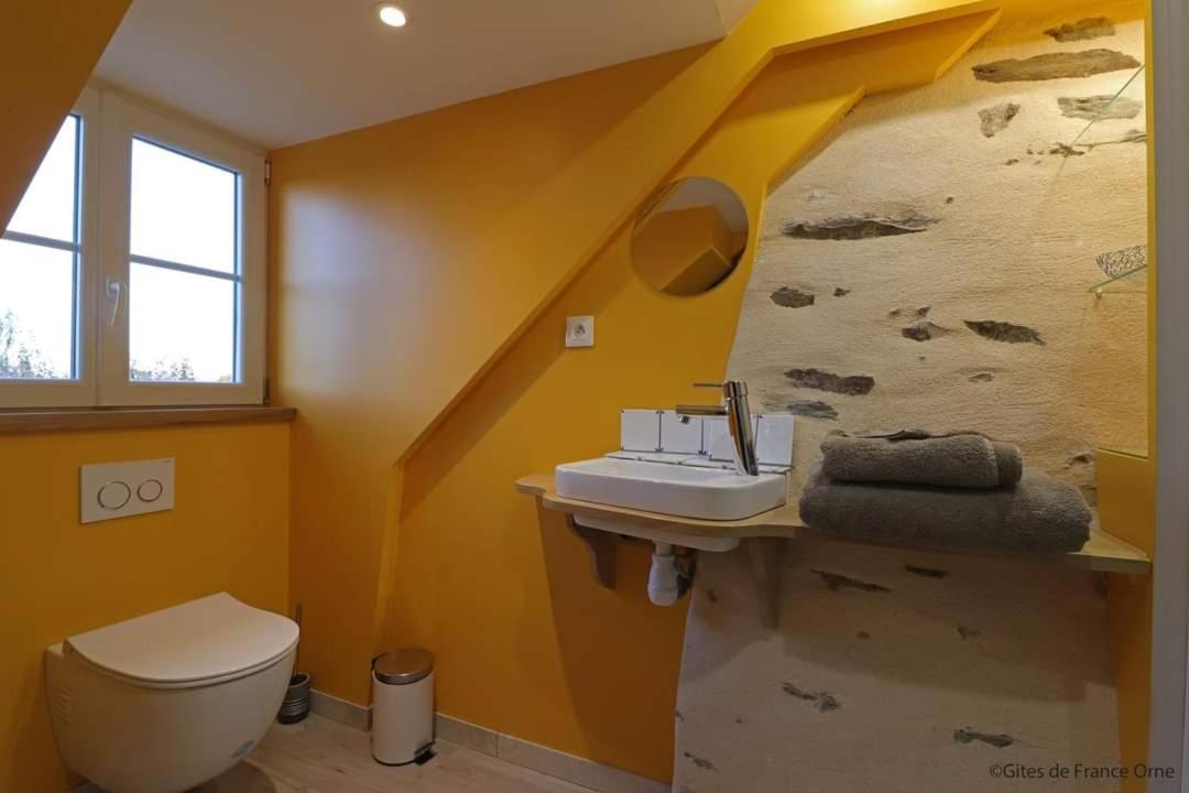 Le Fiege gîte cosy et confort Torchamp Extérieur photo